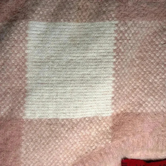 Love Scarlett pink and white checkered sweater. Size XL. - Picture 4 of 10